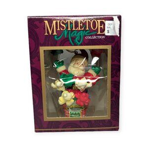 Mistletoe Magic Ornament Popcorn Santa